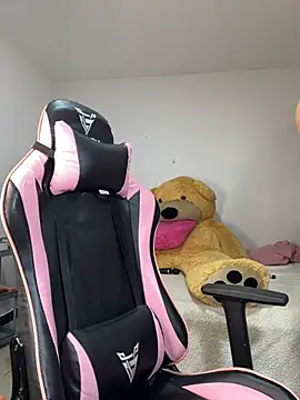 Snapshot of sweetmuslim01 chatting on 23, 2, 2025 sweetmuslim01 online show from 23, 2, 2025