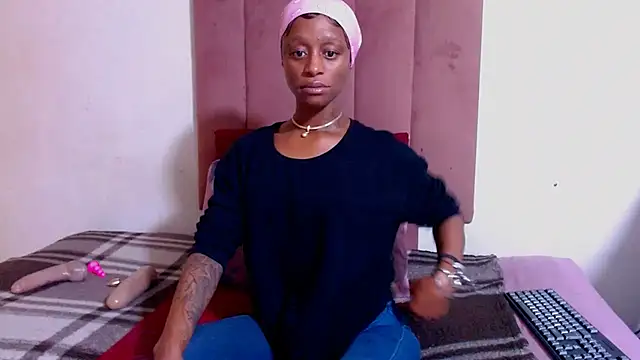 Nikistickyxx25 online show from 13, 4, 2026