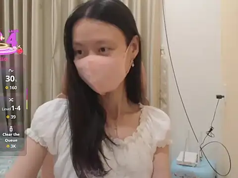 Lil-Cherries online show from 3, 12, 2025