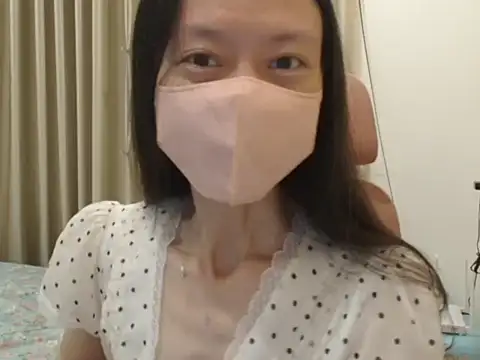 Lil-Cherries online show from 7, 3, 2026