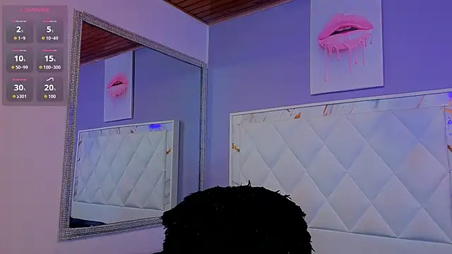 Snapshot of Un_Sluttyy chatting on 19, 6, 2026 Un Sluttyy online show from 19, 6, 2026