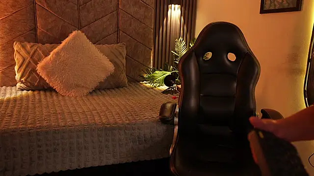 AuroraLanee  online show from 10, 1, 2026