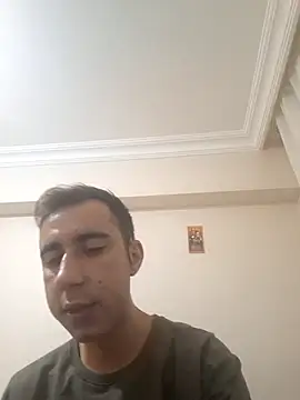 Snapshot of slowdownricK_ chatting on 8, 11, 2025 slowdownricK online show from 8, 11, 2025