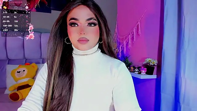 Lovely-Hinata online show from 11, 7, 2026