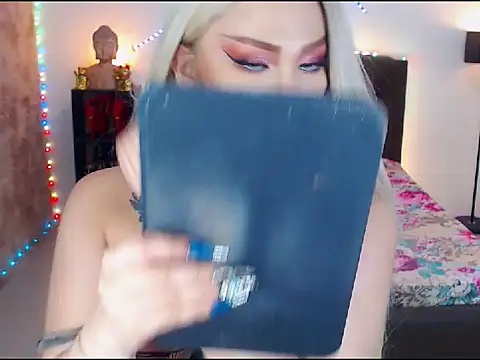 PlayfullOliviaTS online show from 3, 2, 2026