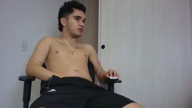 Snapshot of BrandoCraw chatting on 14, 12, 2025 BrandoCraw online show from 14, 12, 2025