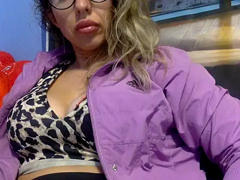 liongirl69 online show from 19, 4, 2026