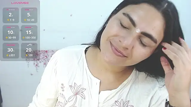 Snapshot of MariaVex chatting on 15, 11, 2025 MariaVex online show from 15, 11, 2025