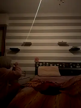 Dildapassivella online show from 22, 11, 2025