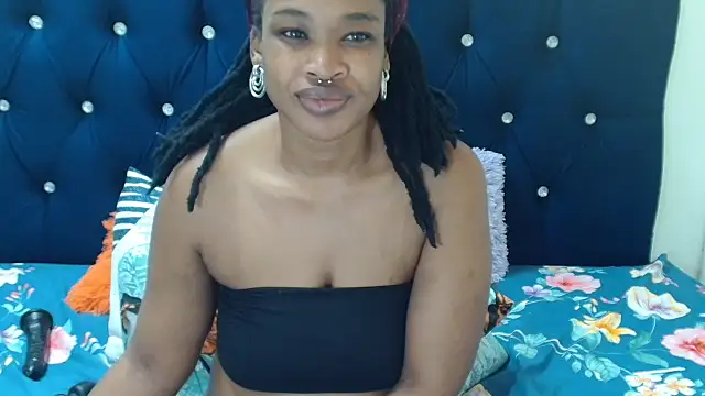 Snapshot of JuiceLips88 chatting on 23, 11, 2025 JuiceLips88 online show from 23, 11, 2025