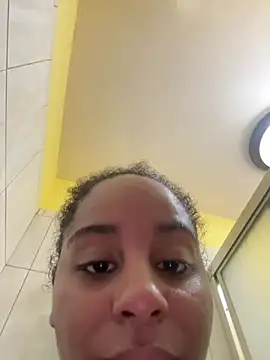 Snapshot of Nicolitalalinda chatting on 2, 3, 2026 Nicolitalalinda online show from 2, 3, 2026