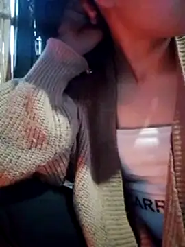 Yumiik2kk online show from 16, 11, 2025