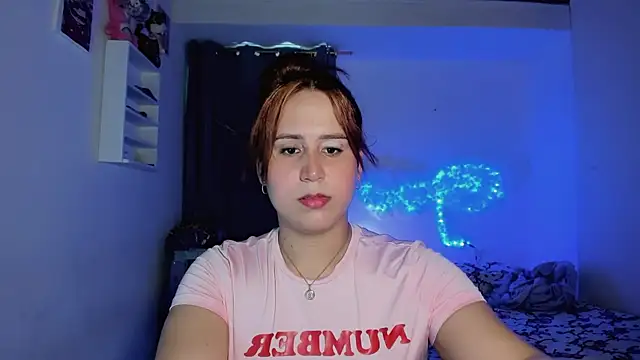 Sofiababyy online show from 17, 7, 2026