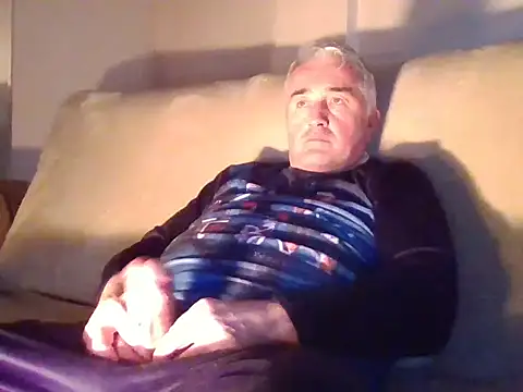 Snapshot of Cumlover5534 chatting on 11, 12, 2024 Cumlover5534 online show from 11, 12, 2024