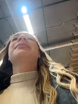 SashaCatt online show from 9, 4, 2026