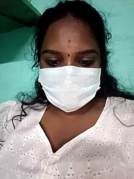 Snapshot of Tamil_Hot_Pooja chatting on 9, 11, 2025 Tamil Hot Pooja online show from 9, 11, 2025