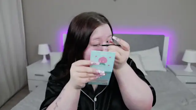 EvaNova  online show from 3, 12, 2025