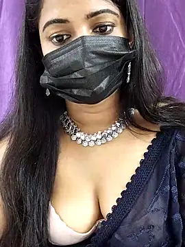 Snapshot of Honeya96 chatting on 8, 11, 2025 Honeya96 online show from 8, 11, 2025