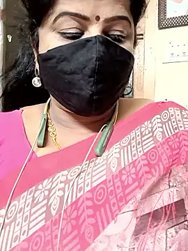 Snapshot of Dhiksha-Rani chatting on 13, 11, 2025 Dhiksha-Rani online show from 13, 11, 2025