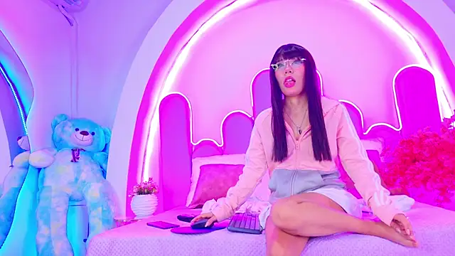 BunnySexyy18 online show from 20, 5, 2026