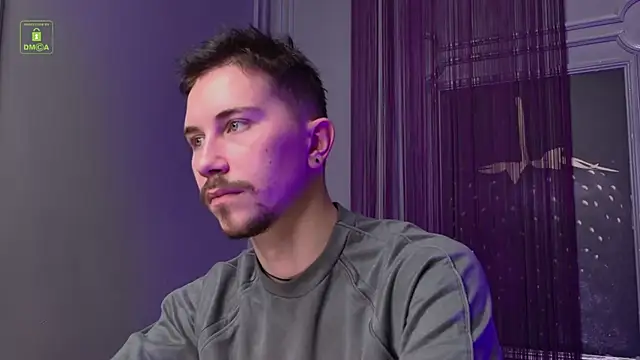 Snapshot of IskellaEvans chatting on 17, 11, 2025 IskellaEvans online show from 17, 11, 2025