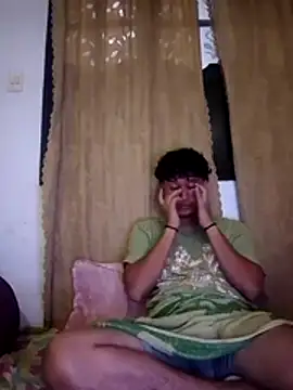 Snapshot of Alex_boy20 chatting on 11, 11, 2025 Alex boy20 online show from 11, 11, 2025