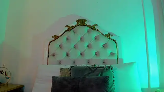 scarlett smith 3 online show from 11, 4, 2026