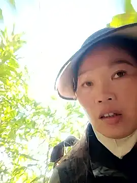 blonde blg online show from 25, 11, 2025