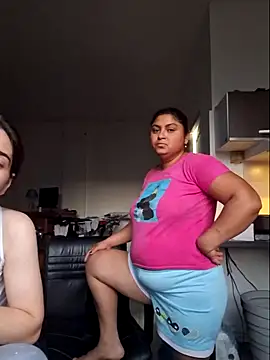 Snapshot of 12dariea chatting on 10, 11, 2025 12dariea online show from 10, 11, 2025