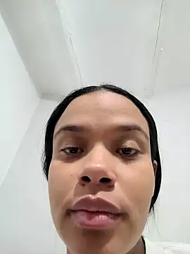 kyliecastell online show from 4, 12, 2025