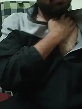 Snapshot of MrToxxic chatting on 15, 11, 2025 MrToxxic online show from 15, 11, 2025