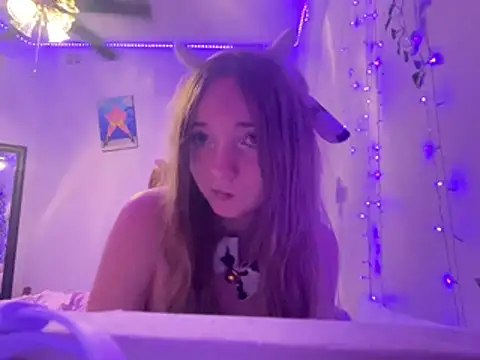 Kayluvs88 online show from 11, 7, 2026