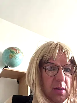 simone xdressing online show from 12, 10, 2025