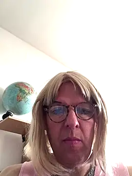 simone xdressing online show from 26, 11, 2025