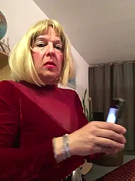 simone xdressing online show from 25, 3, 2026