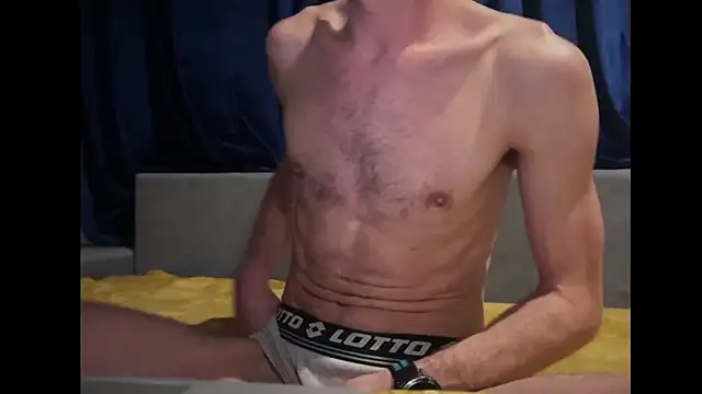 Hotcrazy235 online show from 19, 12, 2025