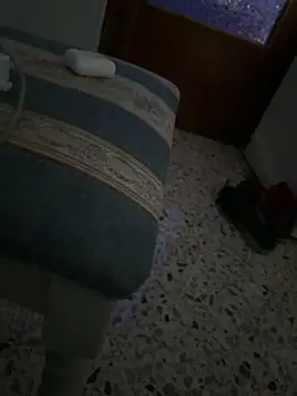 Snapshot of simeonehivd chatting on 17, 12, 2025 simeonehivd online show from 17, 12, 2025