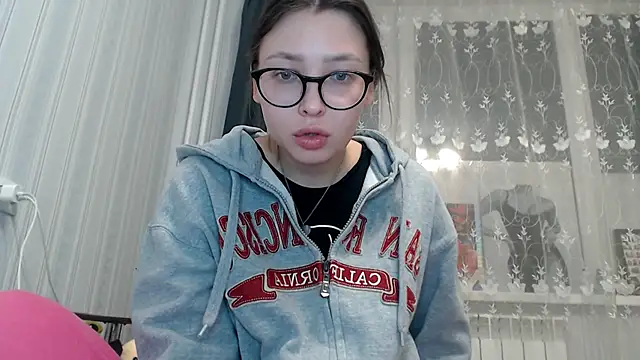 Snapshot of your__gena chatting on 25, 11, 2025 your gena online show from 25, 11, 2025