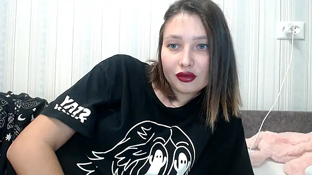 Snapshot of your__gena chatting on 1, 12, 2025 your gena online show from 1, 12, 2025