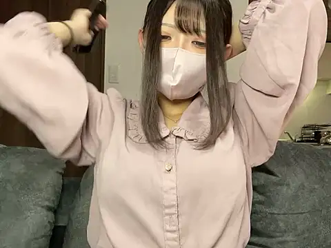 Snapshot of amu_nyan_cute chatting on 20, 11, 2025 amu nyan cute online show from 20, 11, 2025