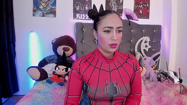 lunabritton1 online show from 18, 12, 2025