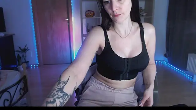 MissyDior8 online show from 14, 12, 2025