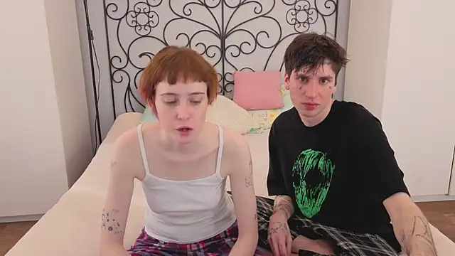 Danny loves Mary online show from 15, 4, 2026