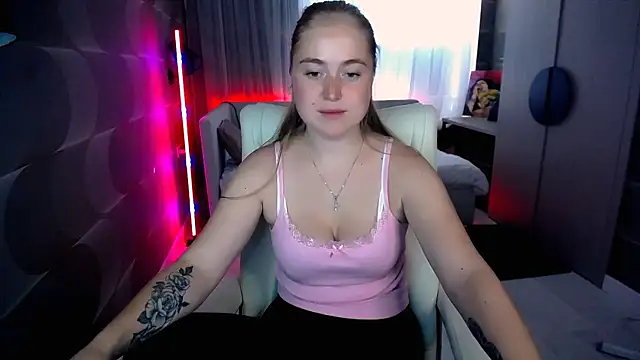 Kate Moan online show from 8, 7, 2026