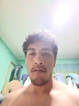 Snapshot of charlyver36 chatting on 15, 11, 2025 charlyver36 online show from 15, 11, 2025