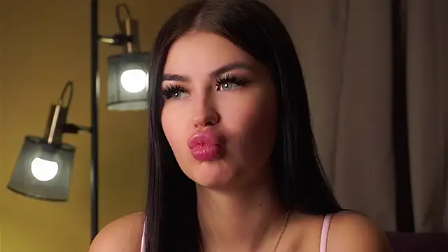 CoreenYorton online show from 14, 12, 2025