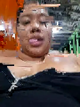 Snapshot of Sarahy- chatting on 1, 5, 2026 Sarahy- online show from 1, 5, 2026