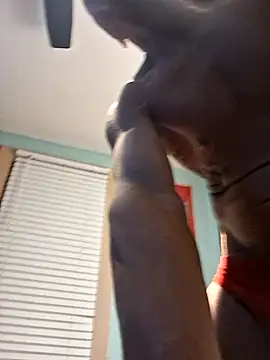 Br0kenKenDoll online show from 5, 12, 2025