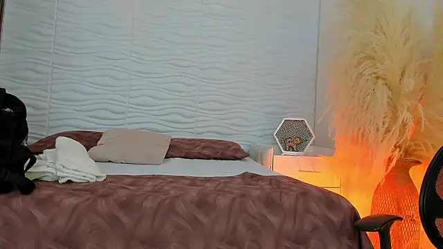 lilithDraven  online show from 19, 3, 2026