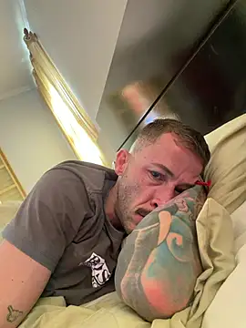 Lucasjandre online show from 1, 8, 2026